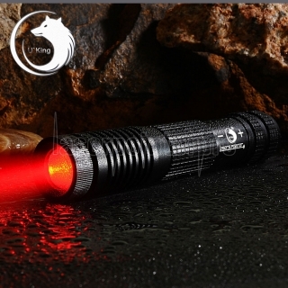 U'King ZQ-012A 638nm 1000mW puntatore laser a luce rossa lineare monocromatica impermeabile impermeabile
