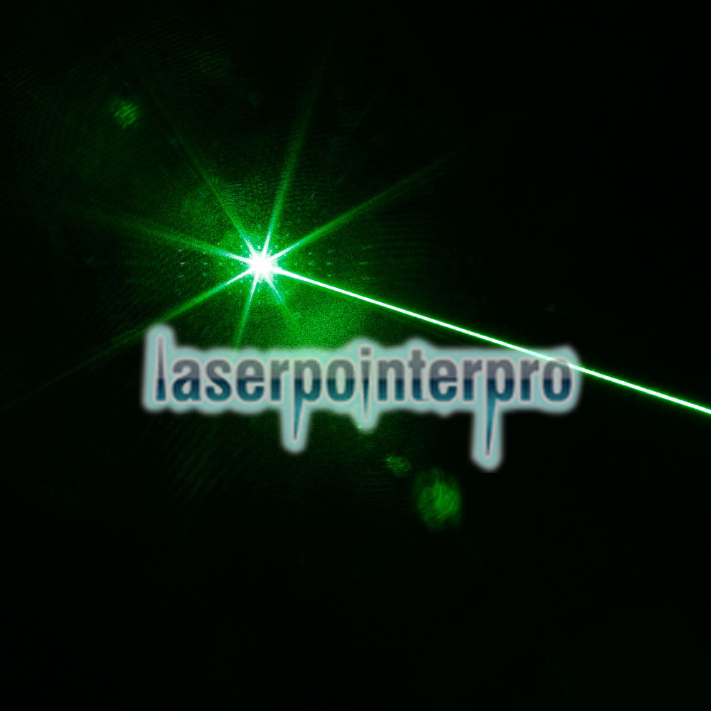 Tuta per puntatore laser a luce verde a testa verde attaccata ad alta potenza da 2000 mW nera