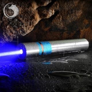 Uking ZQ-J11 6000mw 473nm blaue Lichtstrahl Single Point Zoomable Laser-Zeiger-Feder-Kit Chrom-Überzug Shell Silber